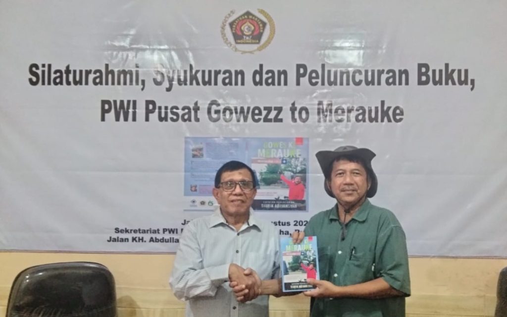 Selesaikan Gowes ke Merauke, Taufik Abriansyah Melapor ke PWI Pusat